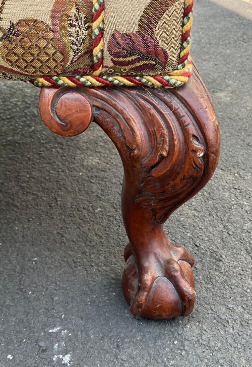 FINE ANTIQUE MAHOGANY BALL AND CLAW WING CHAIR - ADDITIONAL PHOTO 1