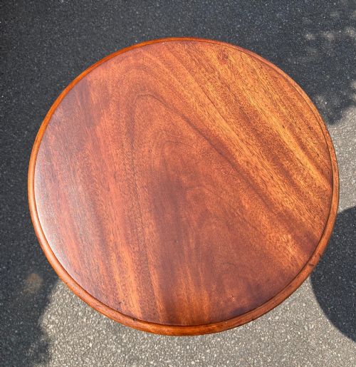 QUALITY MAHOGANY TALL LAMP OR WINE TABLE - ADDITIONAL PHOTO 3
