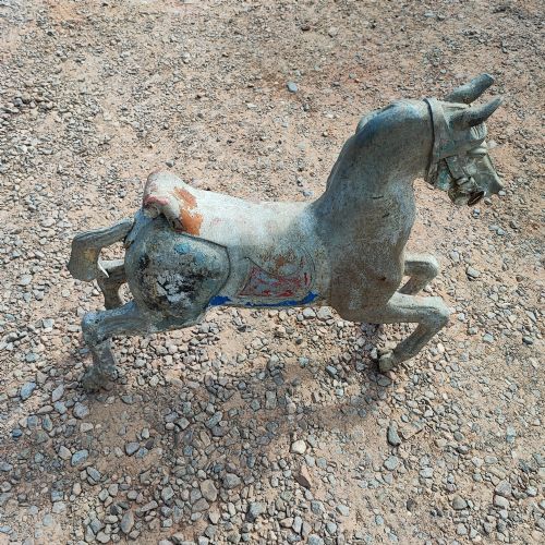 AN ANTIQUE METAL CAROUSEL HORSE - ADDITIONAL PHOTO 8
