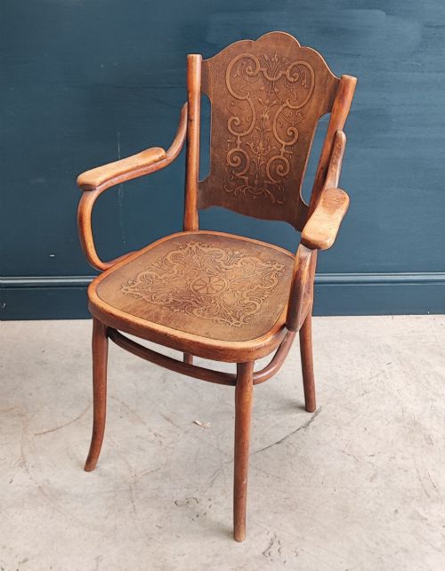 A Thonet Bentwood Arm Chair No 70   1905