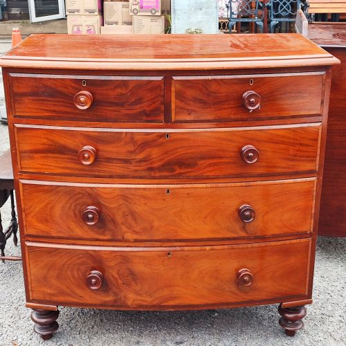 Victorian Mahogany Bow Front Chest of Drawers
