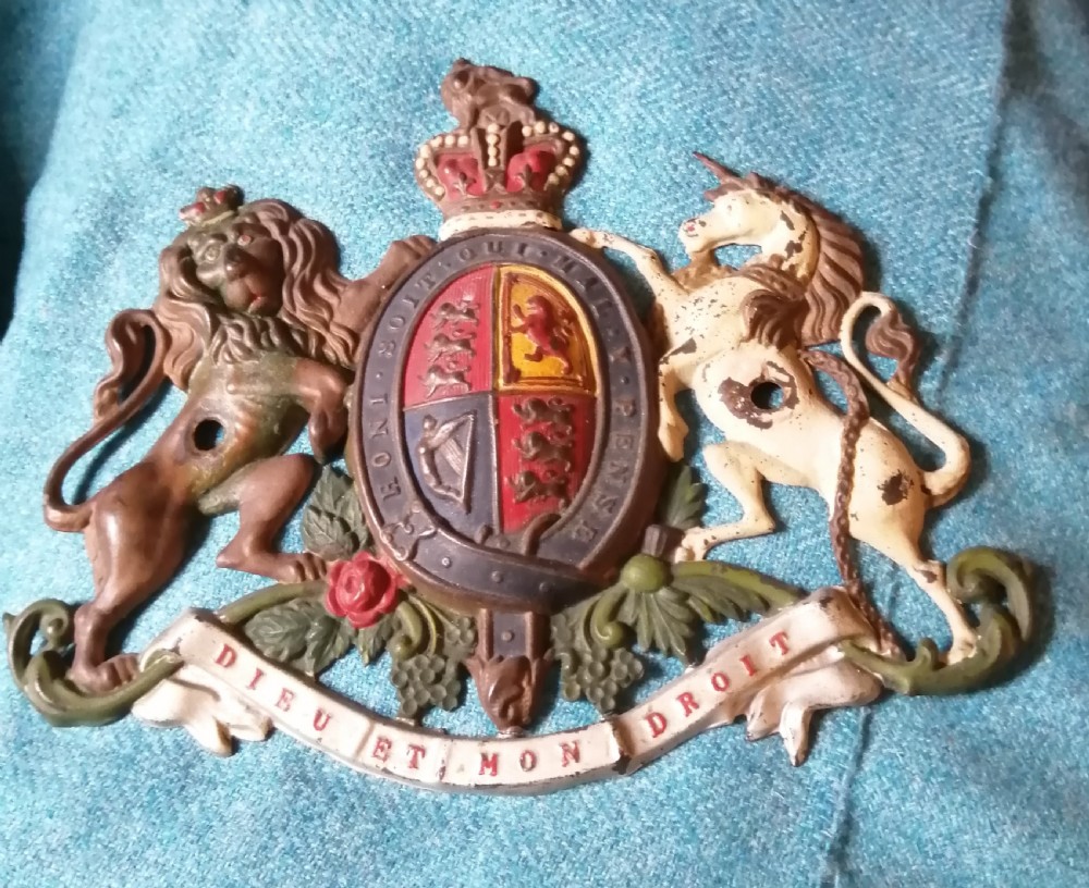 Antique small Royal military coat of arms.