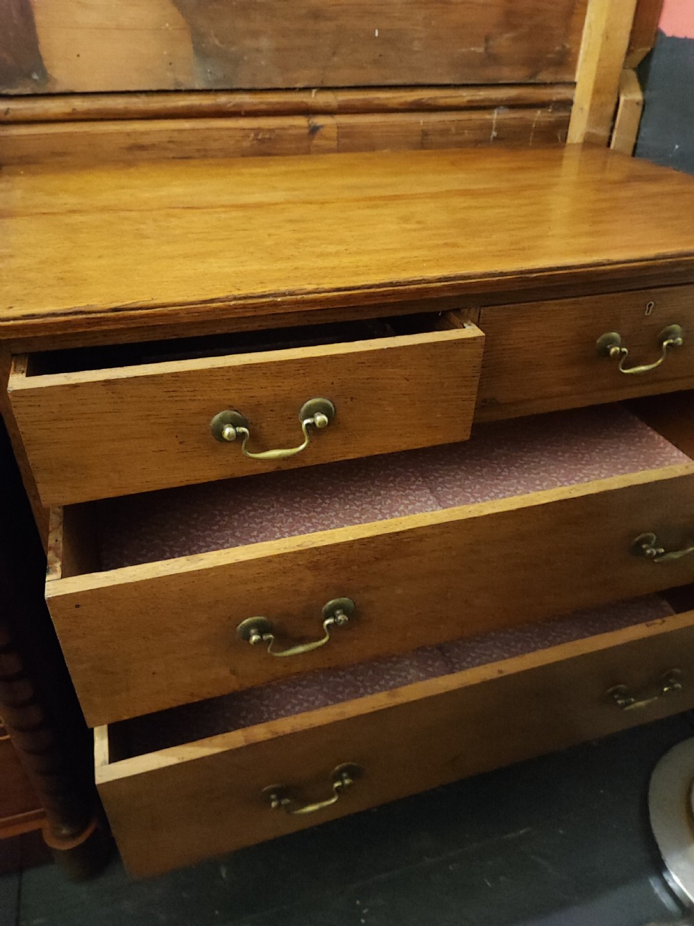 Antique small oak chest of drawers. View IV