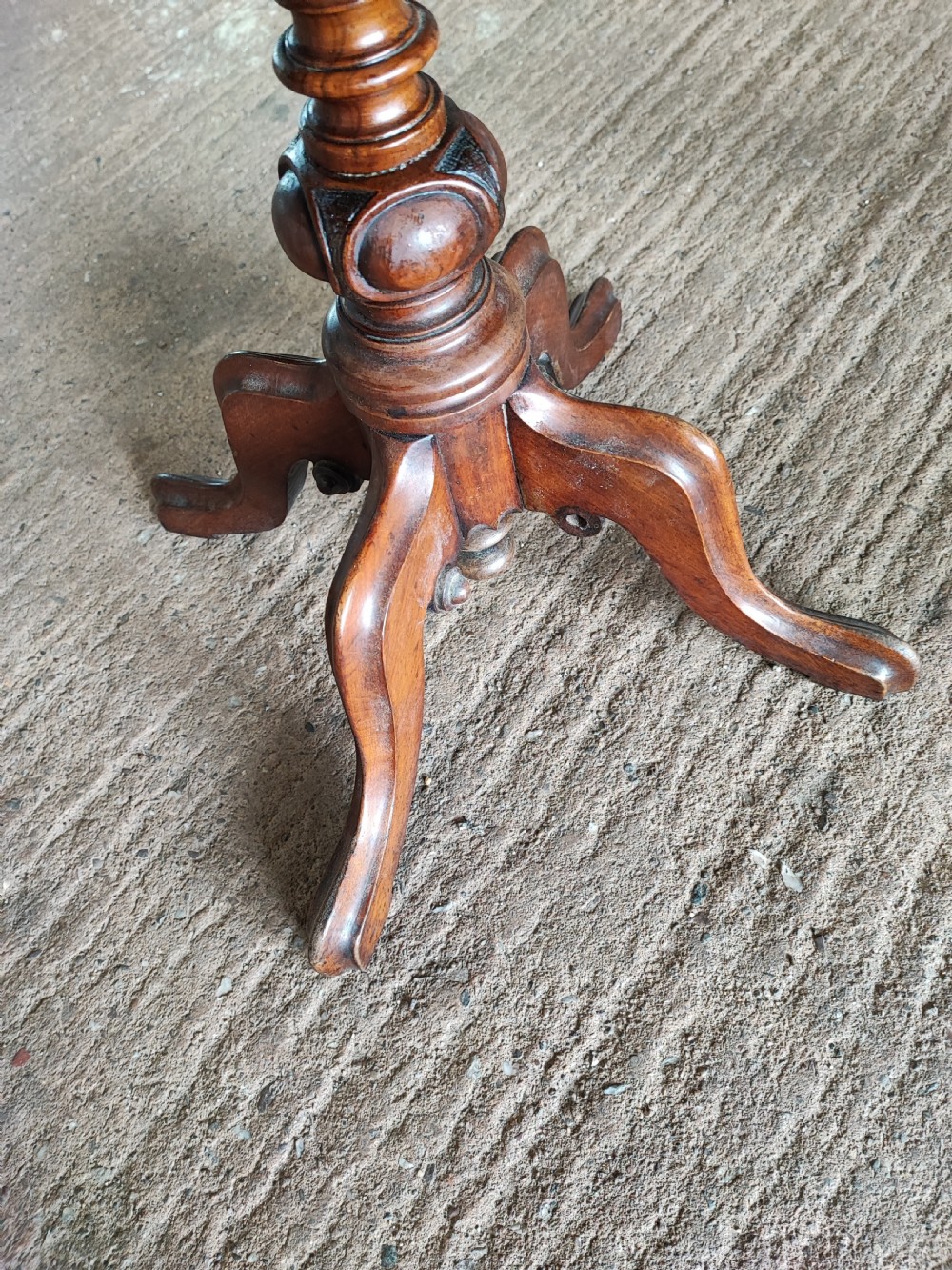 Victorian burr walnut low tripod table. View IV