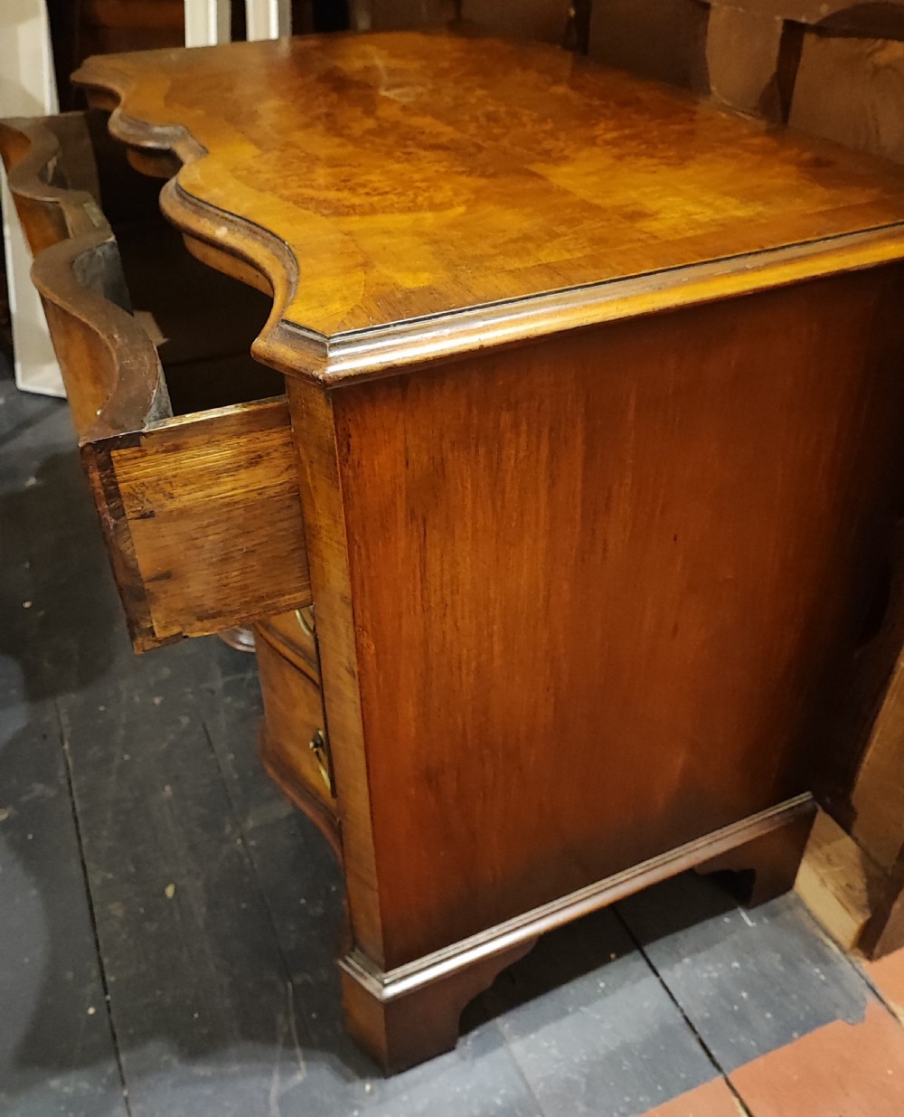 Antique Walnut Georgian style chest of drawers. View IV
