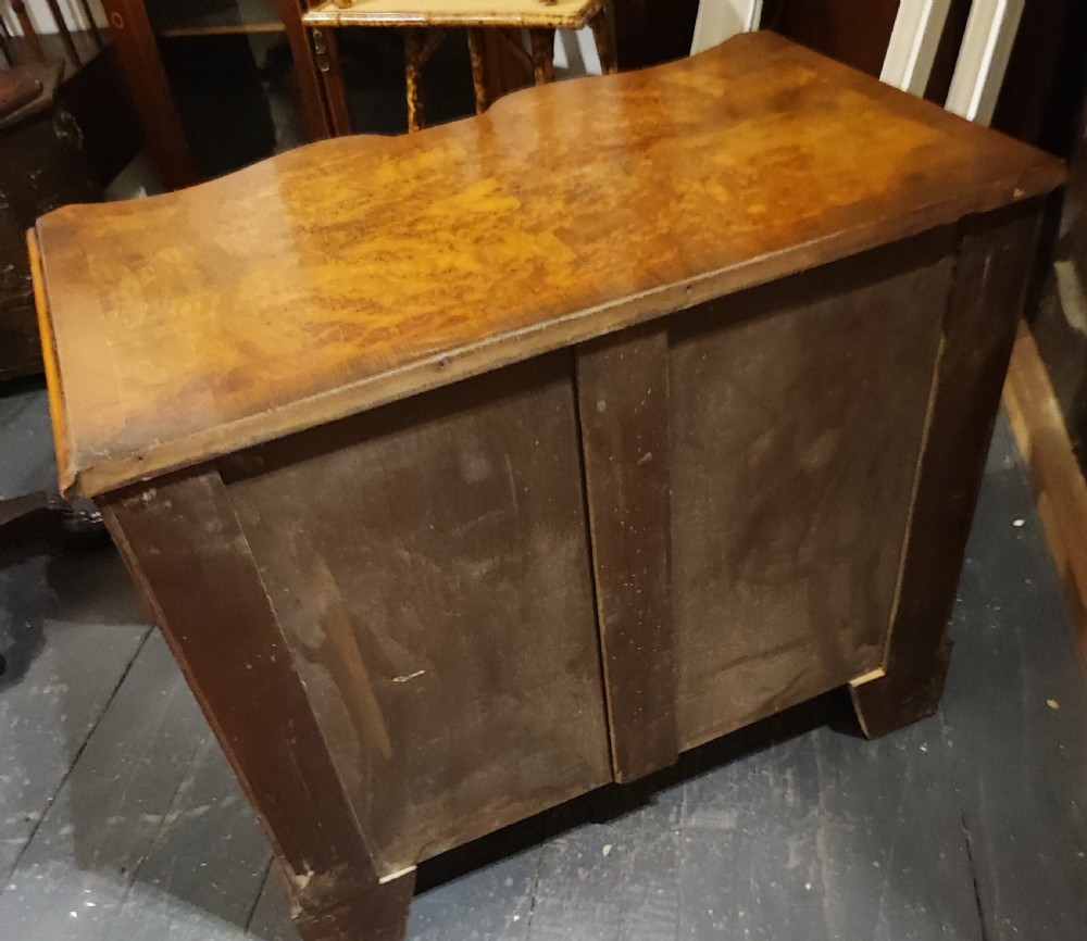 Antique Walnut Georgian style chest of drawers. View VII