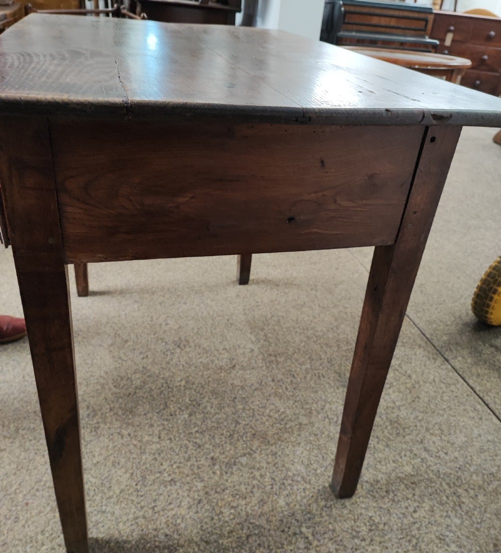 A small Georgian oak kitchen table. View V