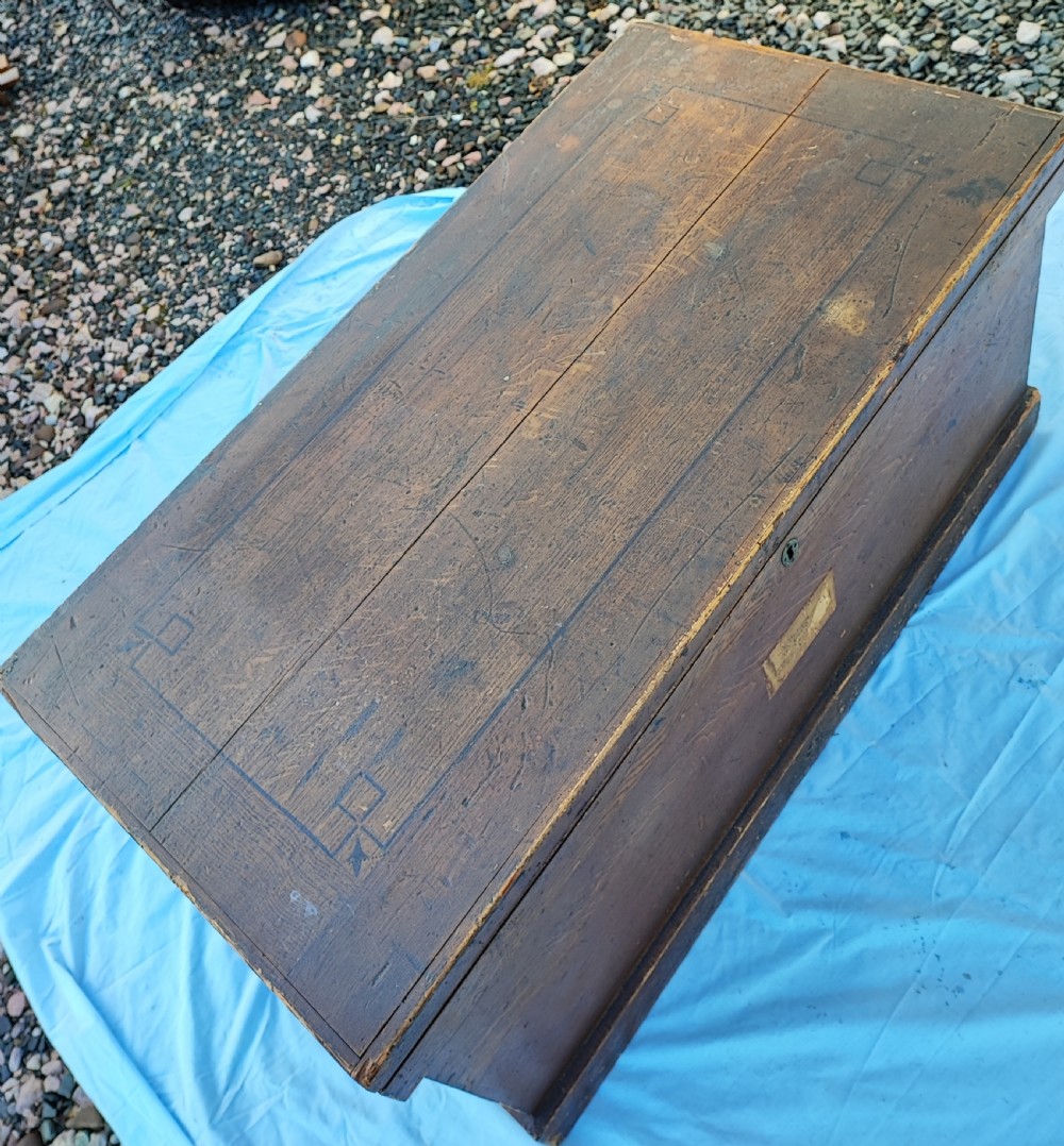 Victorian large pine trunk with original decoration. View XIX