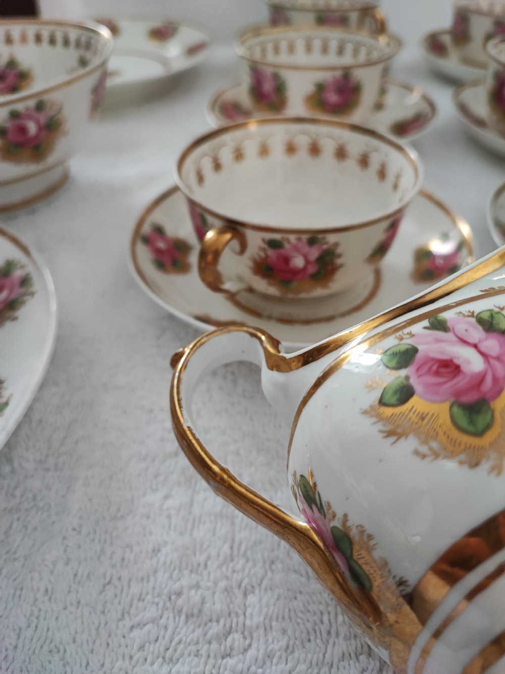 Pretty Minton's porcelain 6 person tea set. View II