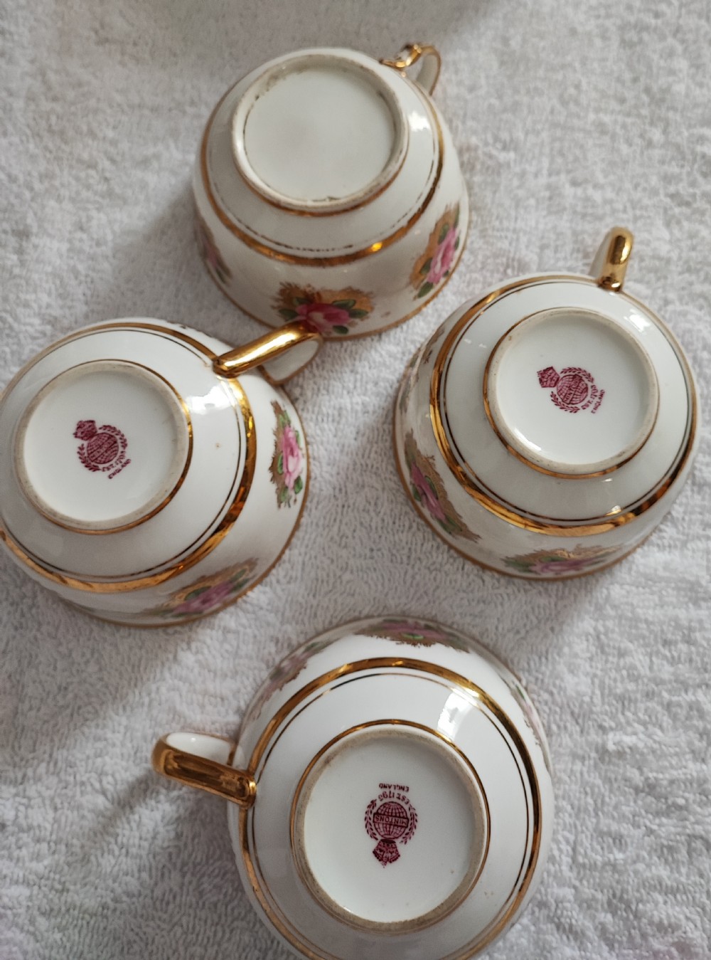 Pretty Minton's porcelain 6 person tea set. View IV