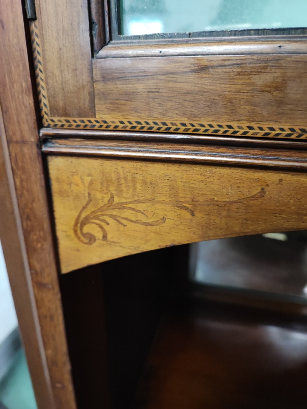 An Edwardian inlaid arts and crafts display cabinet. View XIII