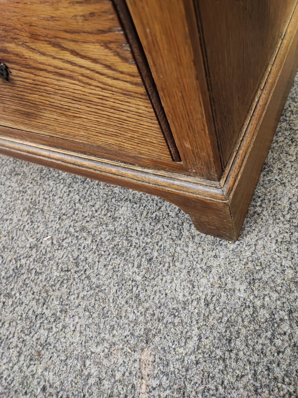 Antique light oak chest of drawers. View III
