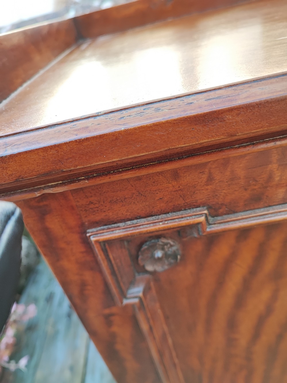 A quality Victorian Scottish satinwood bedside cabinet. View II