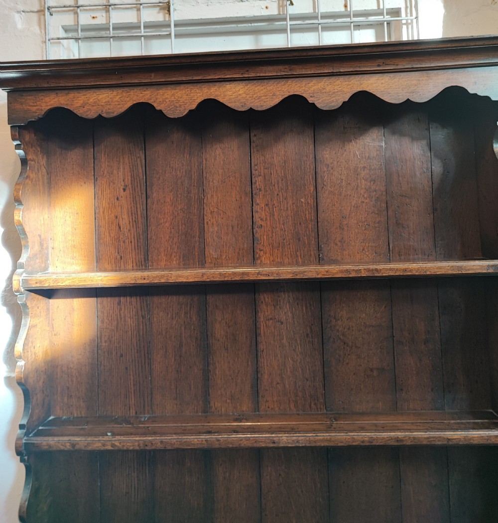 An antique oak dresser  View XIV