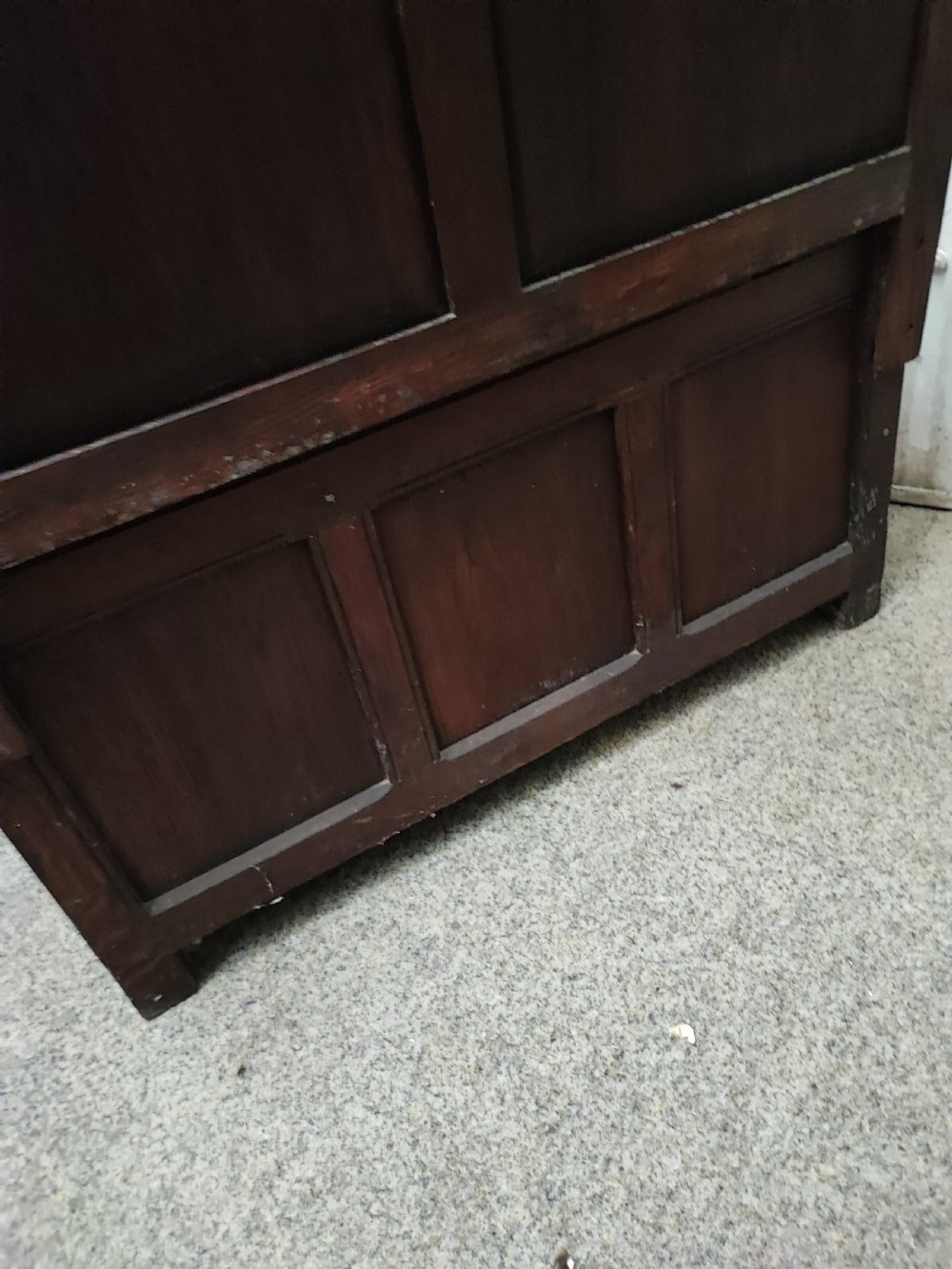 Antique high back oak settle. View XIII