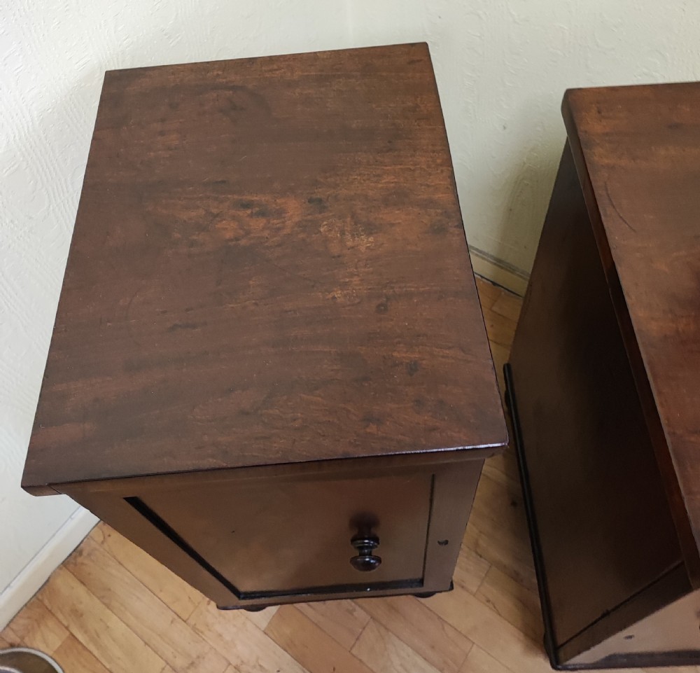 A pair of Regency mahogany bedside cabinets. View VII