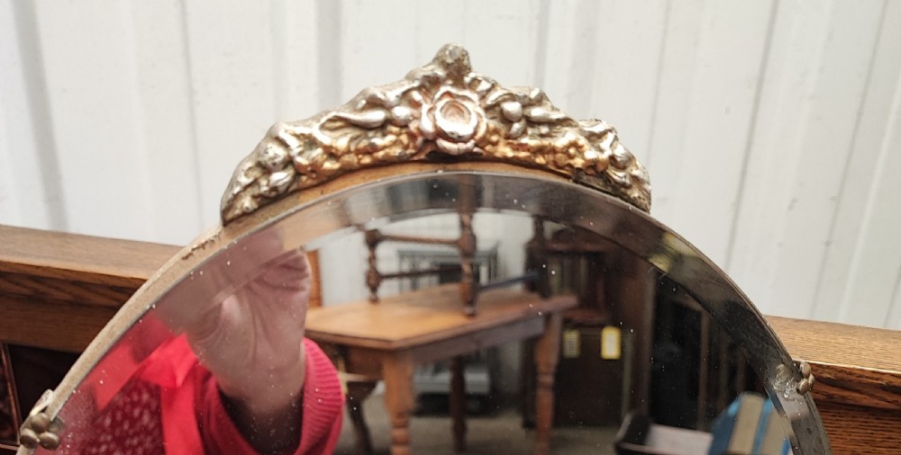 Dressing table triple mirror. View VIII