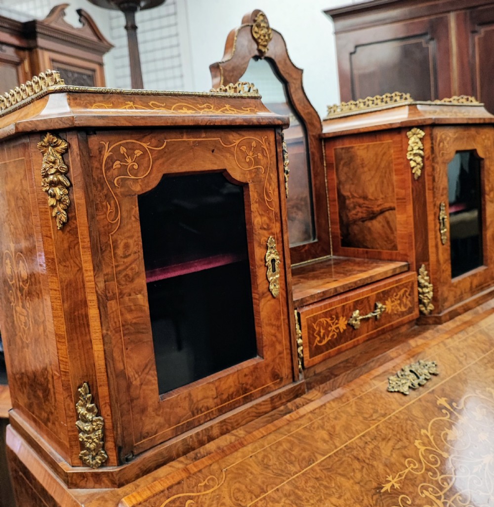 Superb Victorian ladies burr walnut desk. View V
