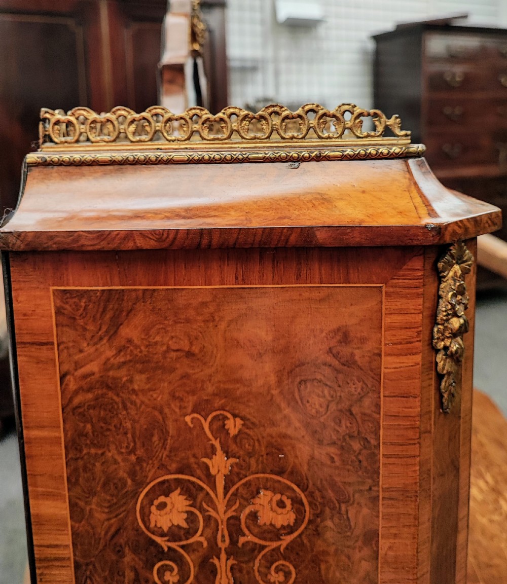 Superb Victorian ladies burr walnut desk. View XX