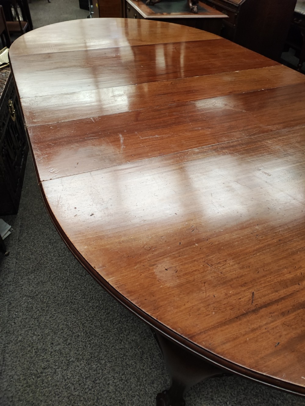Victorian mahogany extendable dining table. View II