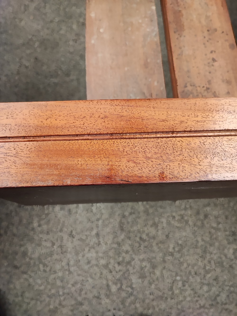 Victorian mahogany extendable dining table. View XIII