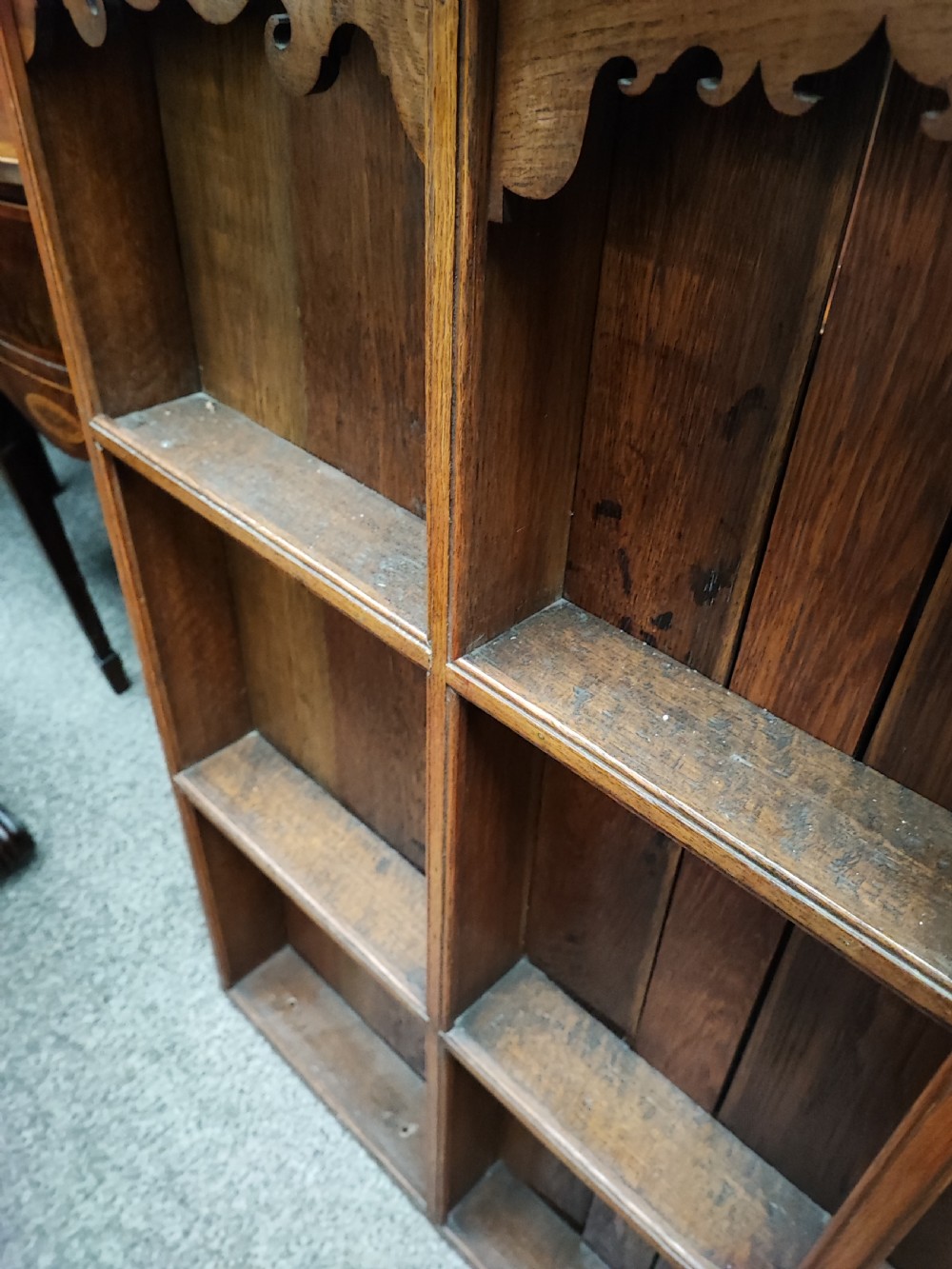 A pretty antique wall mounted oak Delft rack. View V