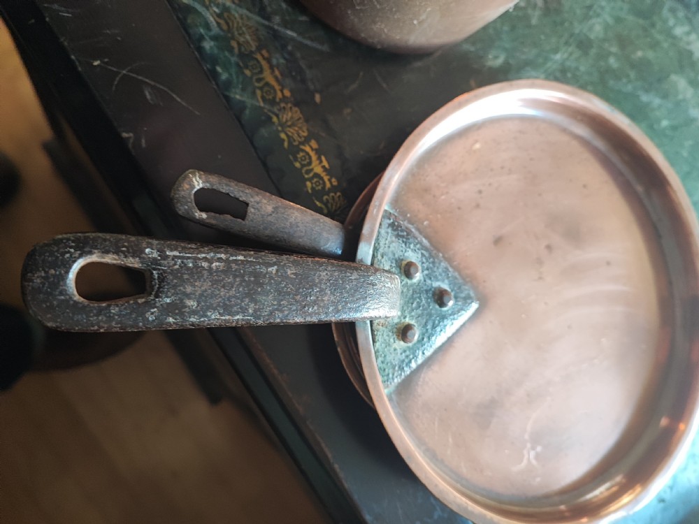 Set of 3 Georgian copper pot with lids. View II