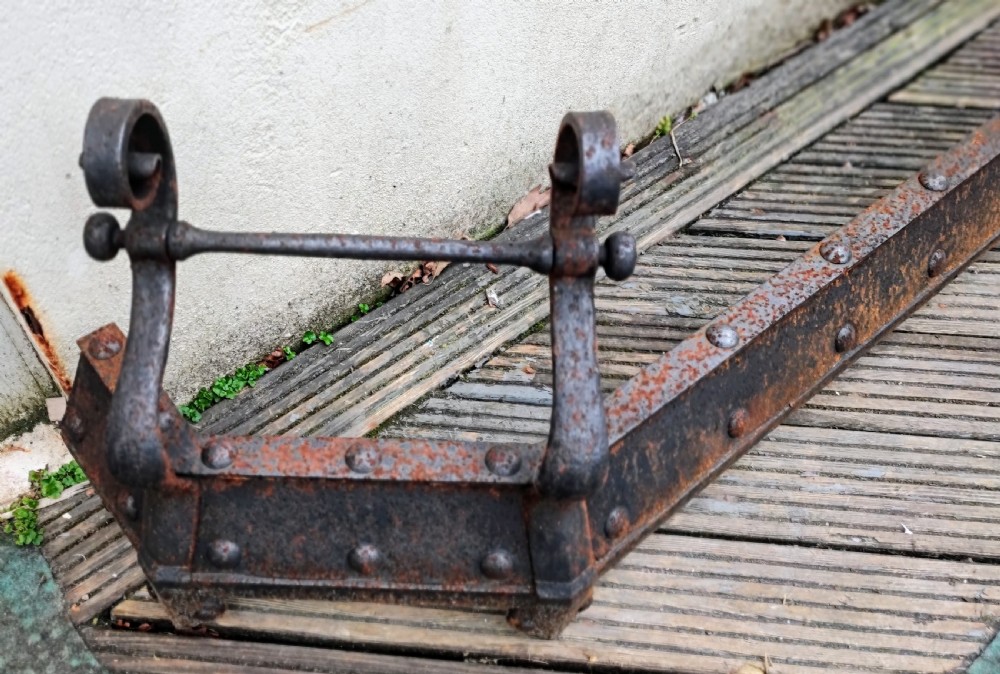 Antique ,grand arts and crafts iron fender  View VI