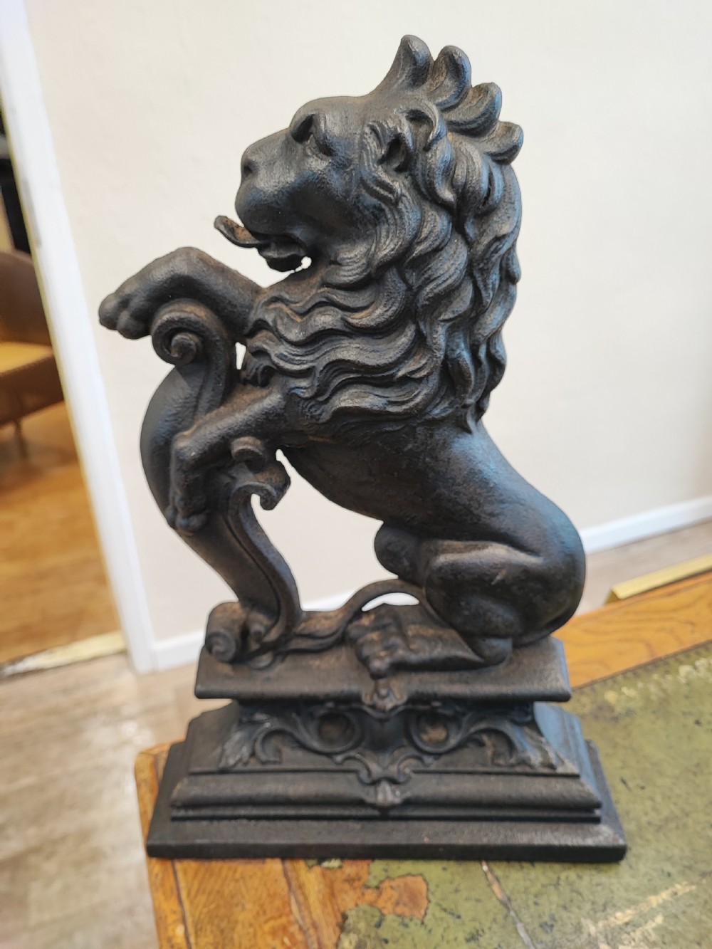 19c heavy cast iron Lion rampant door stop of a good size.
