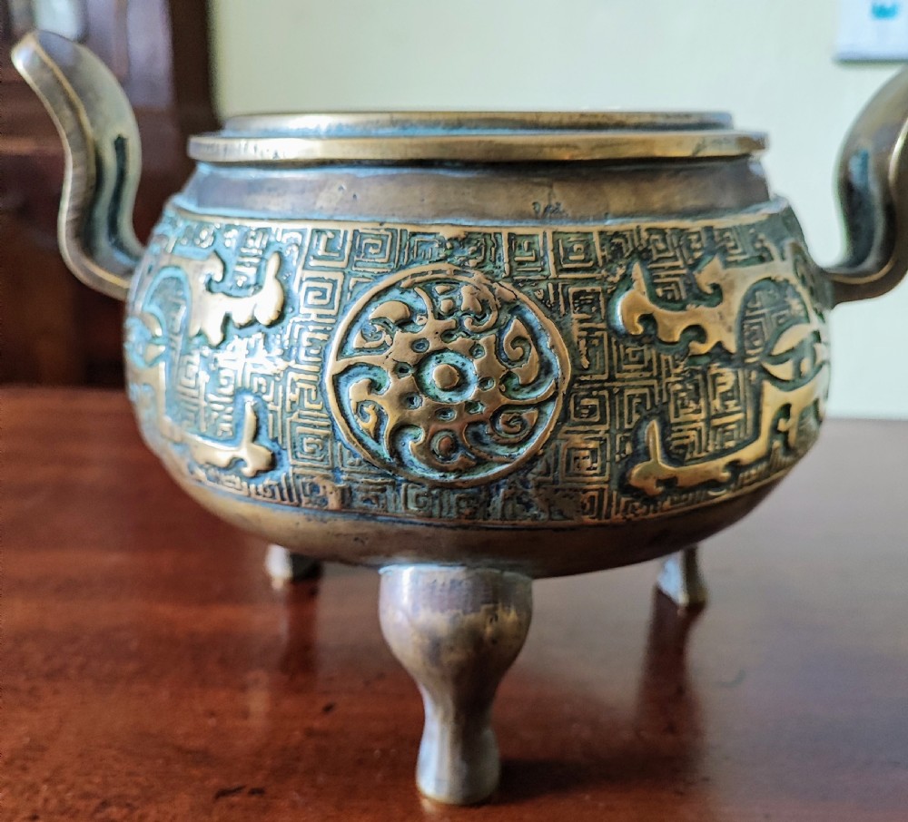 Antique, Chinese bronze censor.