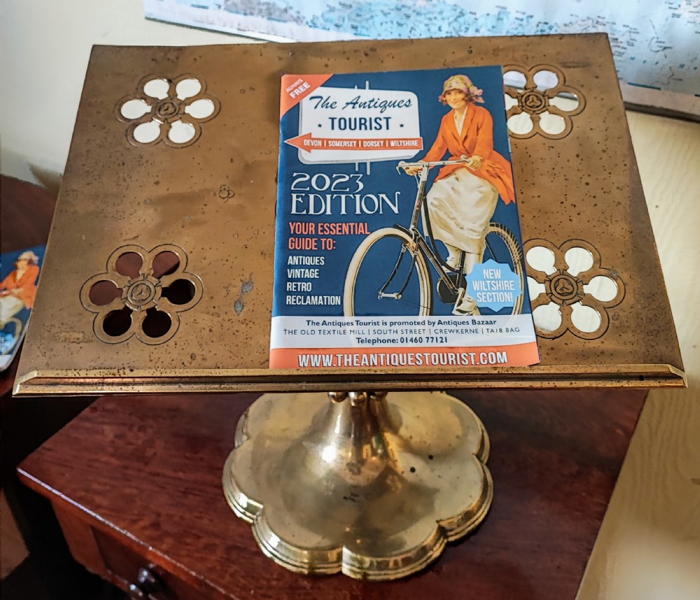 Fabulous quality 19c brass table lecturn or reading stand in the Gothic taste. View VIII