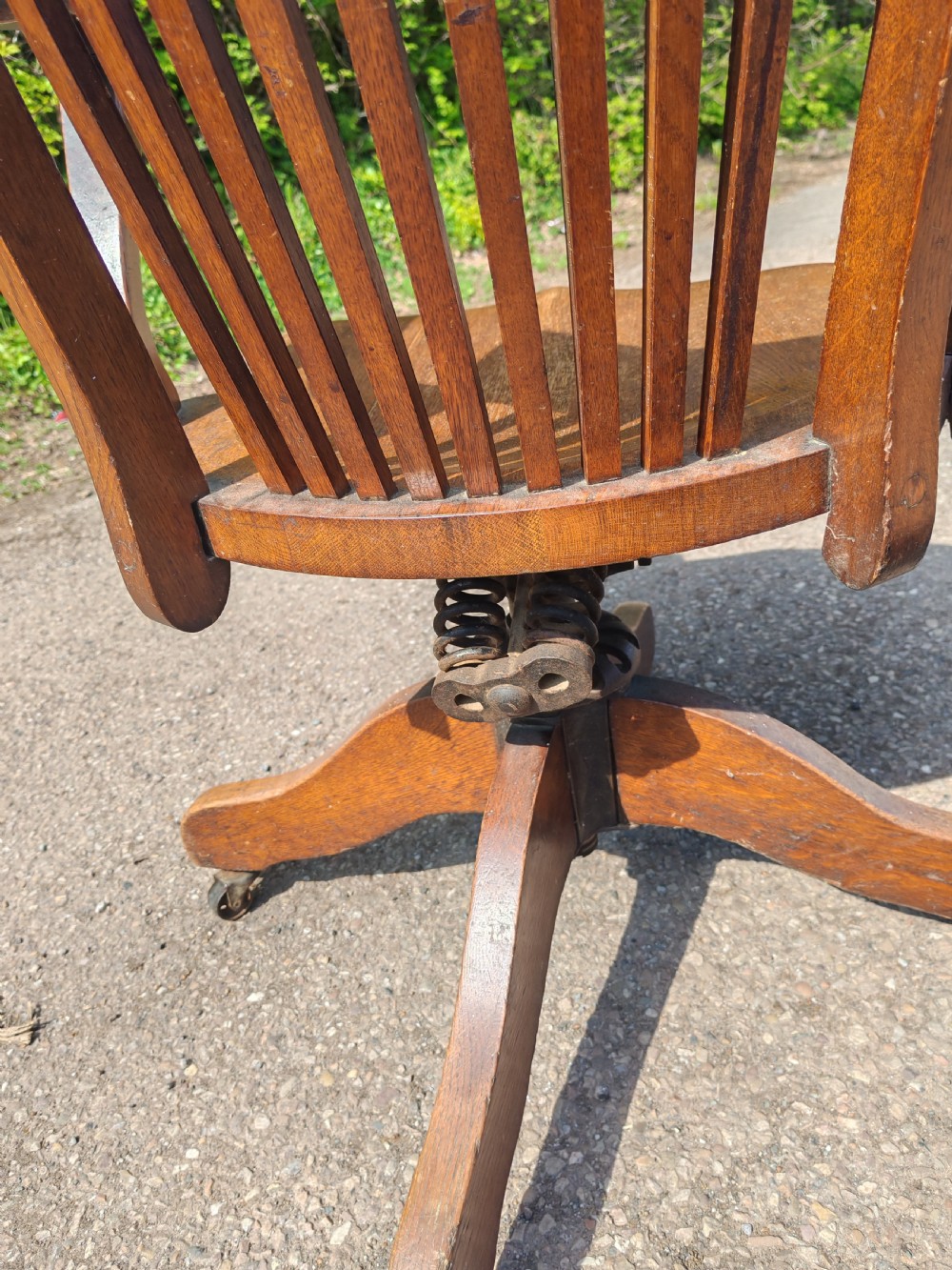 Good fully adjustable office or desk swivel chair in oak  View XIV