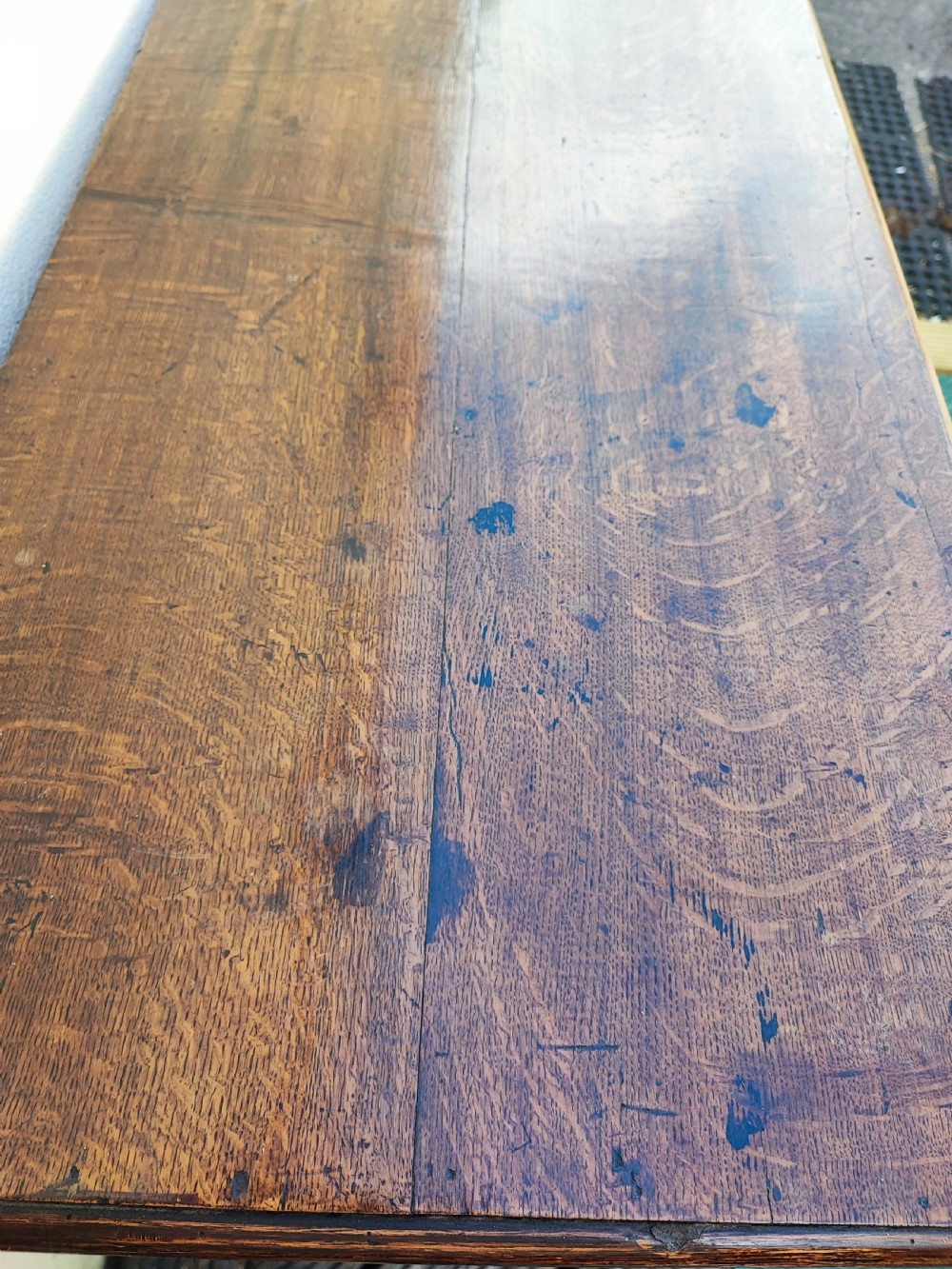 Georgian oak chest of drawers. View IV