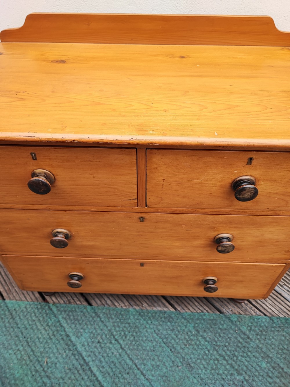 Outstanding 19c striped pine chest of drawers. View VI