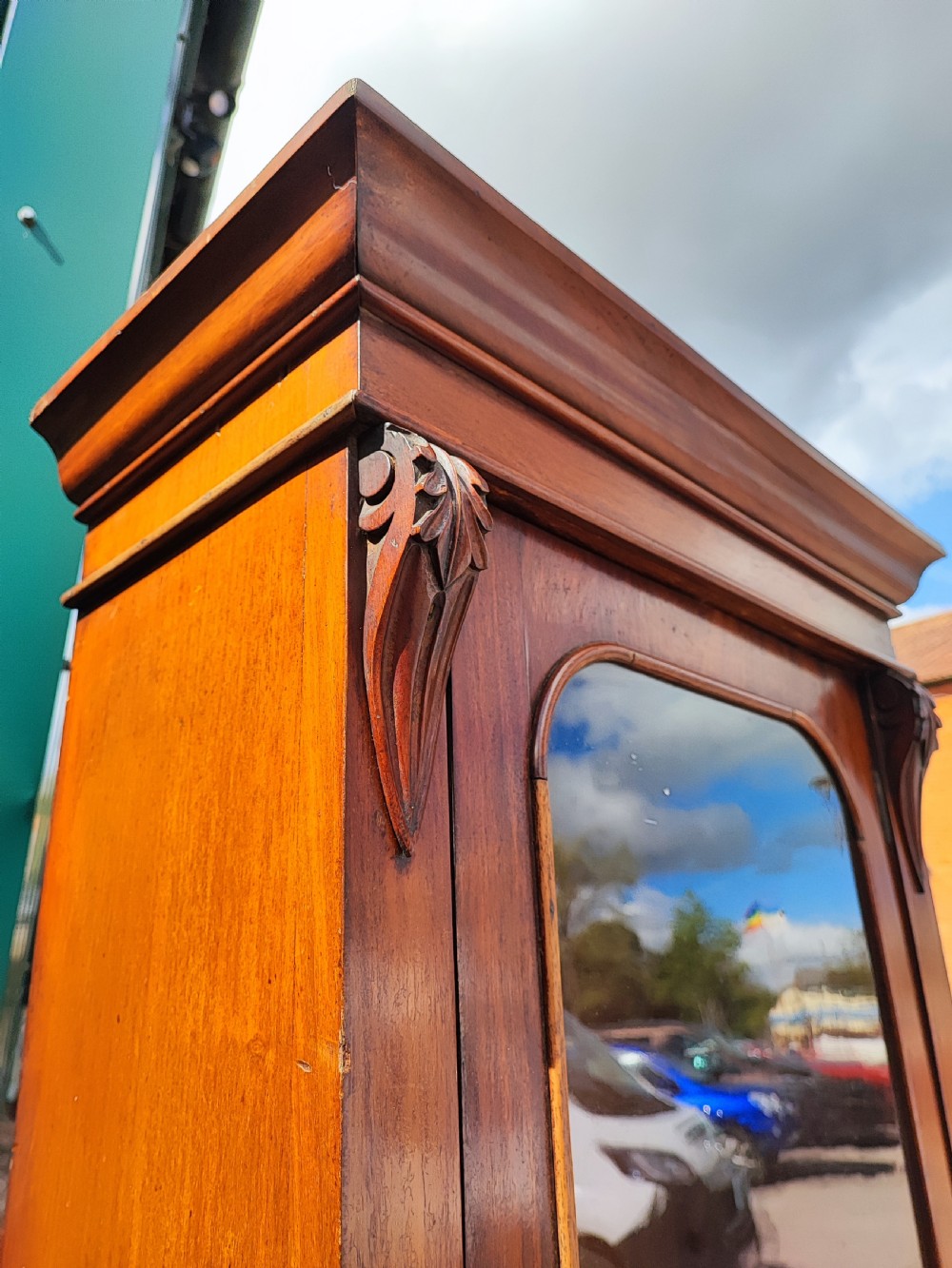 Unusual narrow Victorian mahogany bookcase. View VI
