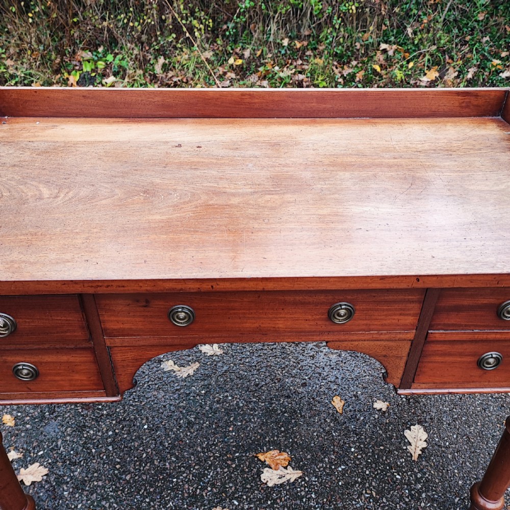 Fine antique mahogany writing table View V