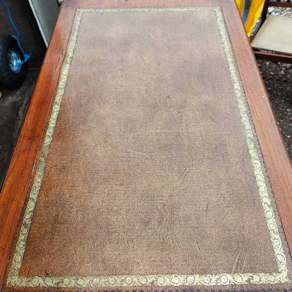Fine mahogany antique writing table  View IV