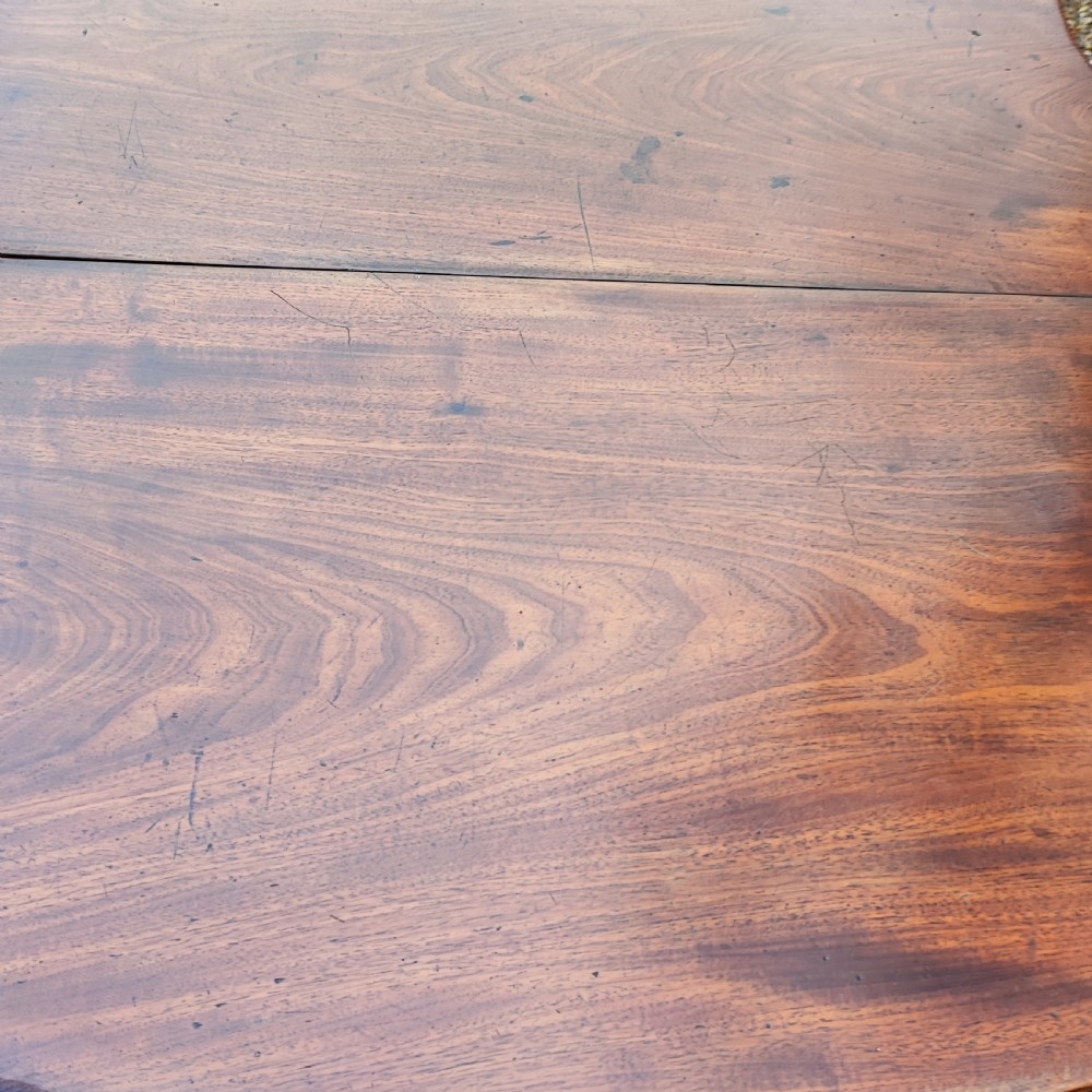Fine Georgian serpentine mahogany tea table  View IX