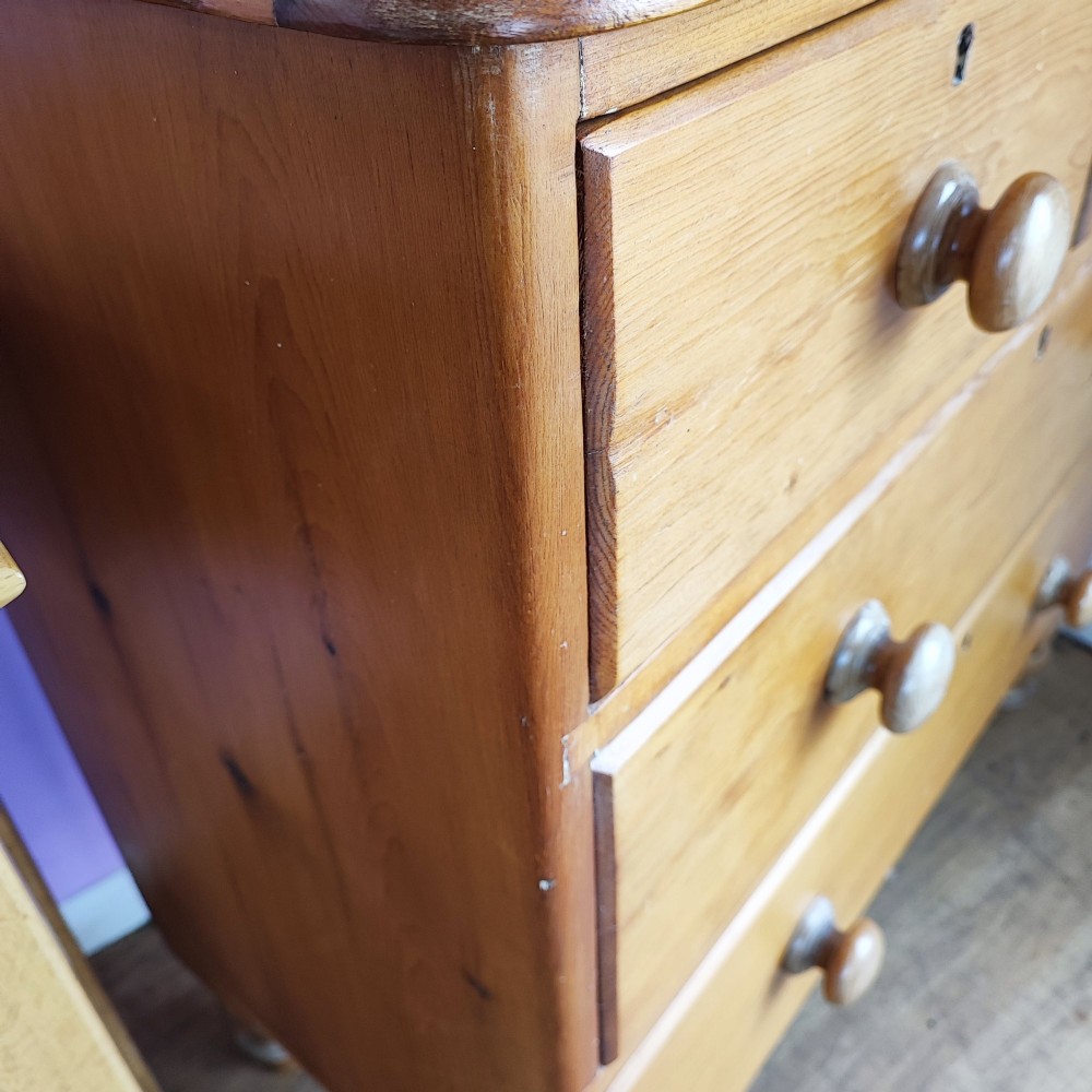 Quality Victorian pine chest of drawers View III