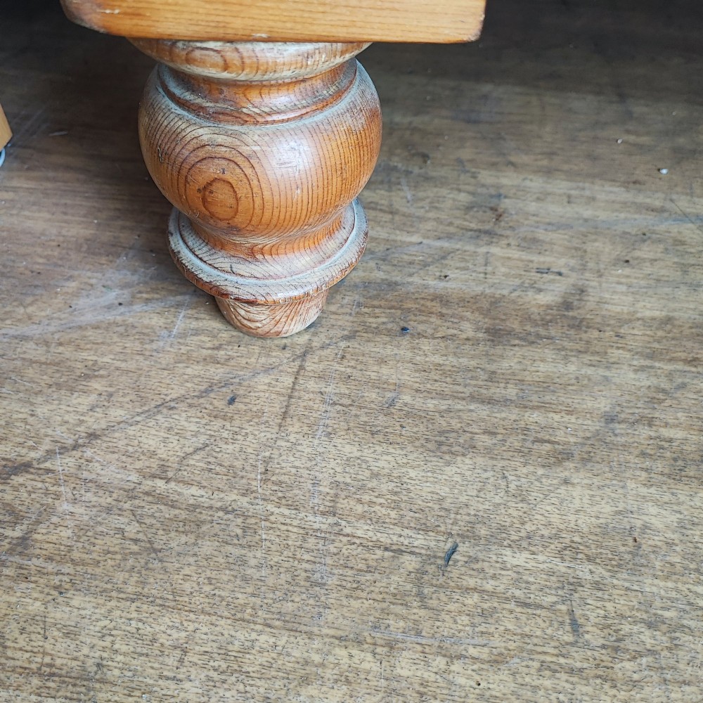 Quality Victorian pine chest of drawers View IV