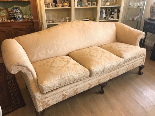 ELEGANT EDWARDIAN CAMEL BACK THREE PERSON SETTEESOFA - ADDITIONAL PHOTO 1