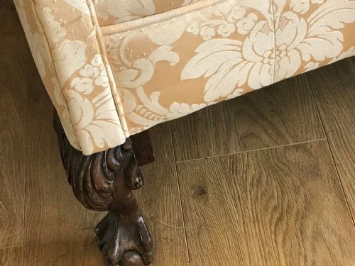 ELEGANT EDWARDIAN CAMEL BACK THREE PERSON SETTEESOFA - ADDITIONAL PHOTO 2