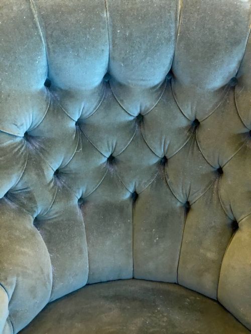 VICTORIAN VELVET BUTTON BACK CHAIR - ADDITIONAL PHOTO 1