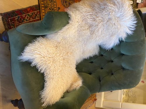 VICTORIAN VELVET BUTTON BACK CHAIR - ADDITIONAL PHOTO 14