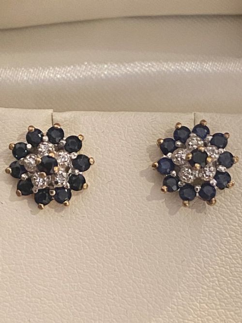 SAPPHIRE AND DIAMOND GOLD STUD EARRINGS - ADDITIONAL PHOTO 1