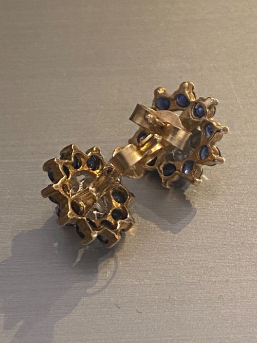 SAPPHIRE AND DIAMOND GOLD STUD EARRINGS - ADDITIONAL PHOTO 2