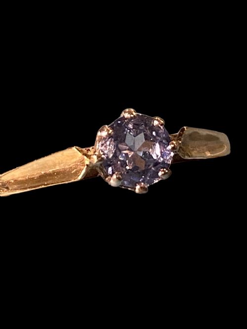 SOLITAIRE SAPPHIRE GOLD RING - ADDITIONAL PHOTO 1