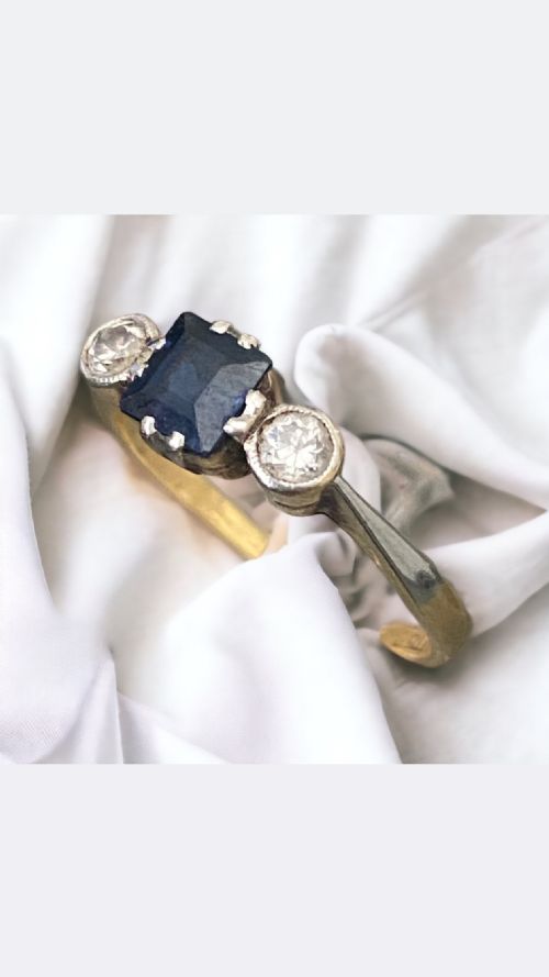 ANTIQUE EDWARDIAN ENGAGEMENT RING - ADDITIONAL PHOTO 1