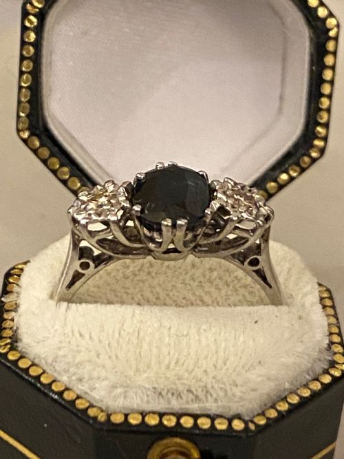 SOLITARY SAPPHIRE AND DIAMOND RING - ADDITIONAL PHOTO 3