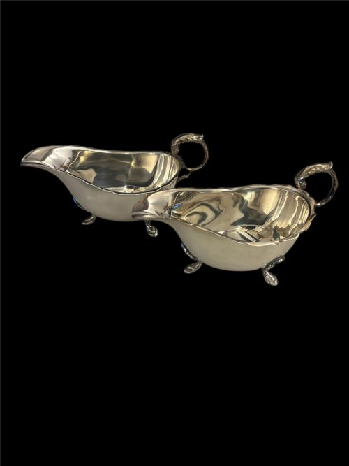 MATCHING PAIR OF SILVER SAUCEBOATS - ADDITIONAL PHOTO 1